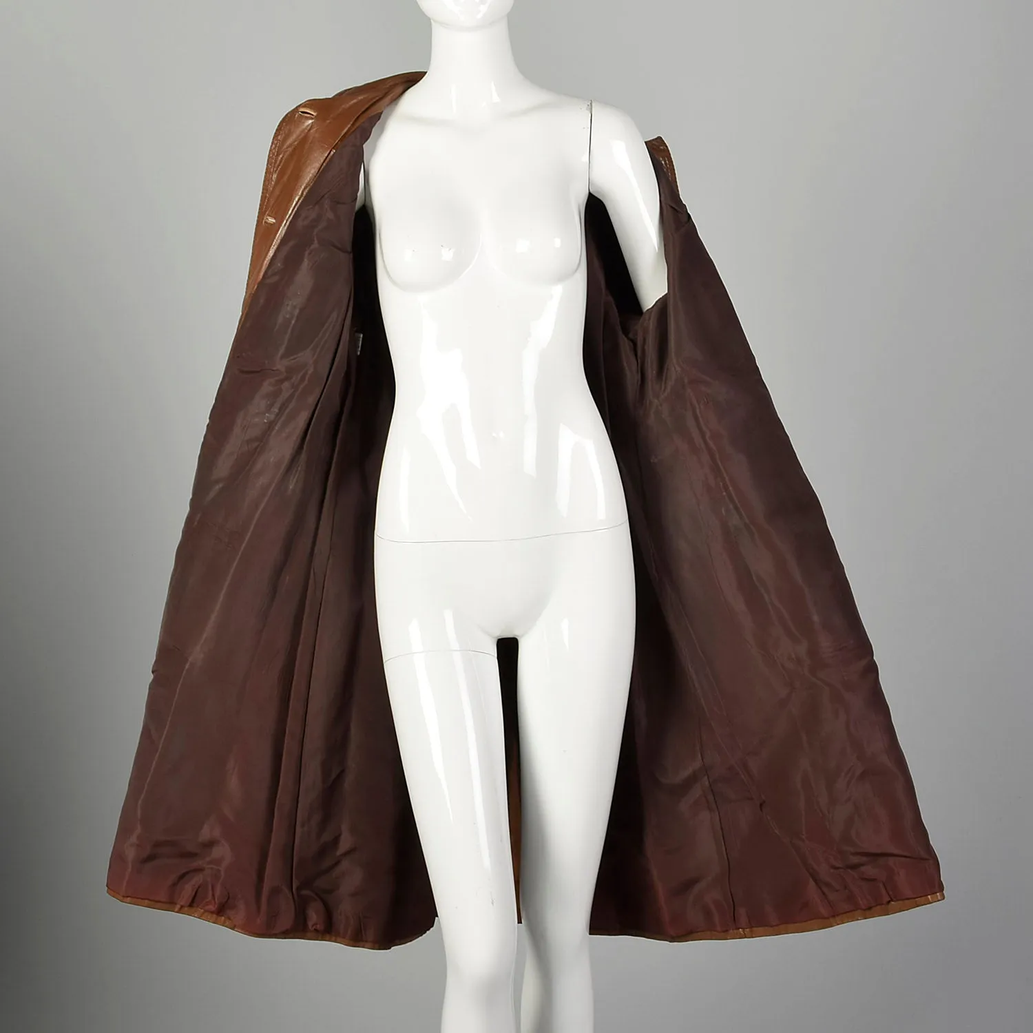 Large 1970s Brown Leather Trench Coat Wide Collar with Great Details