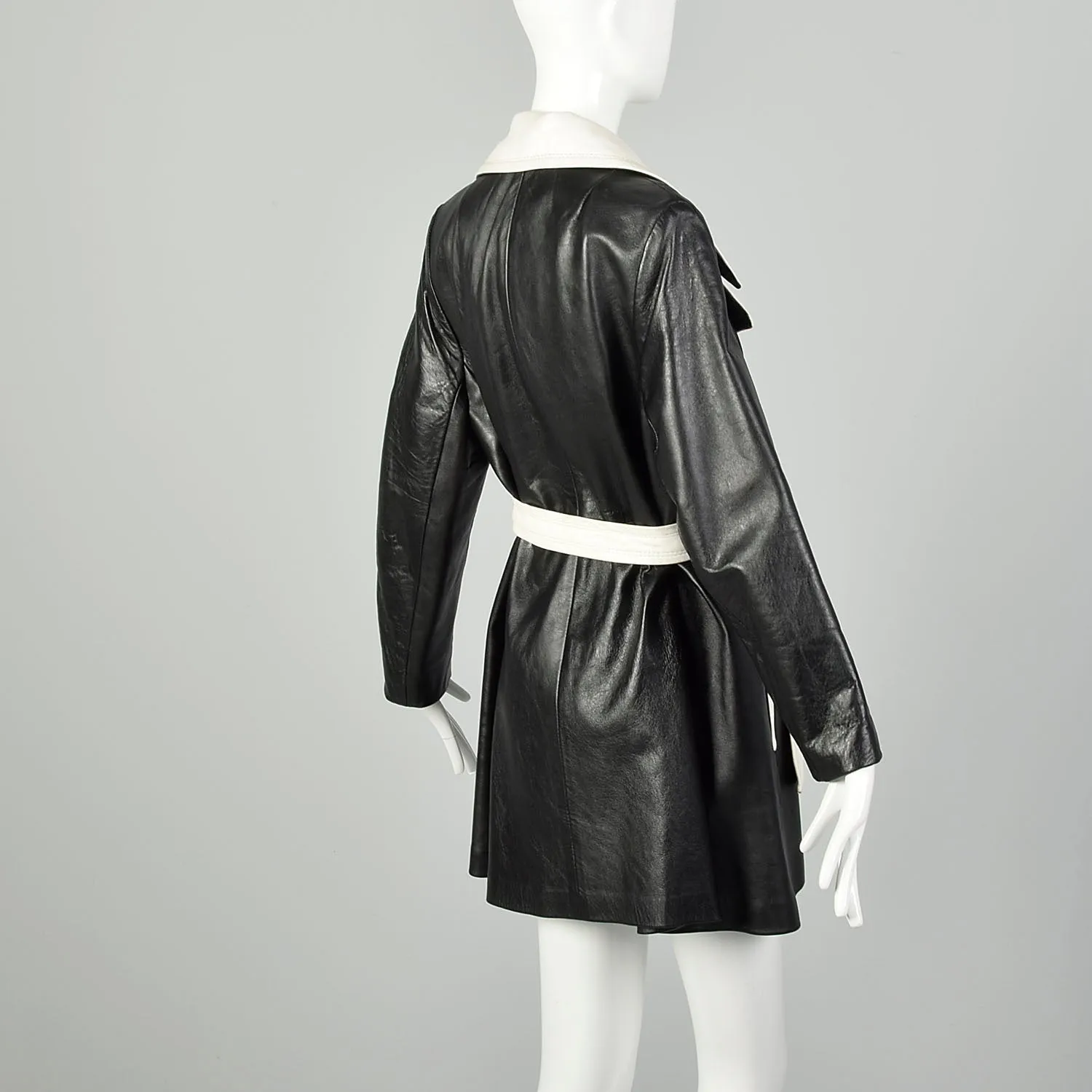 Medium 1970s Leather Trench Coat Black Mod White Huge Lapel Two Tone Jacket
