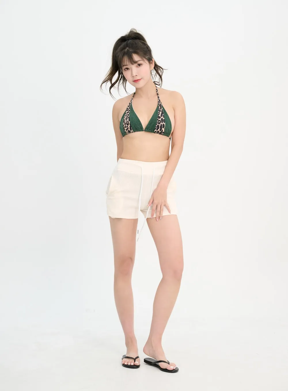 Shorts And Zip-Up Hoodie Set IM302